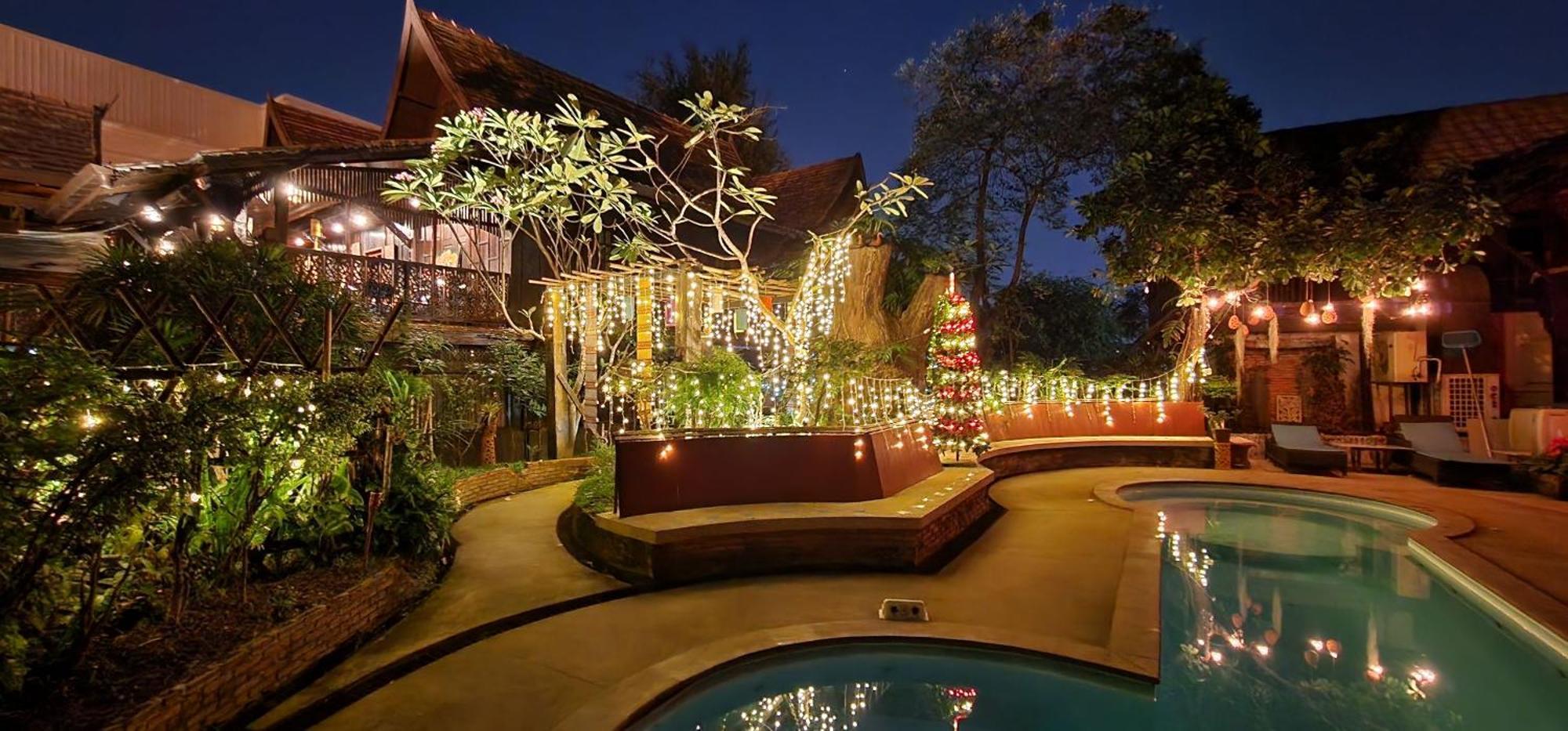 Club One Seven Gaymen Chiang Mai Otel Dış mekan fotoğraf