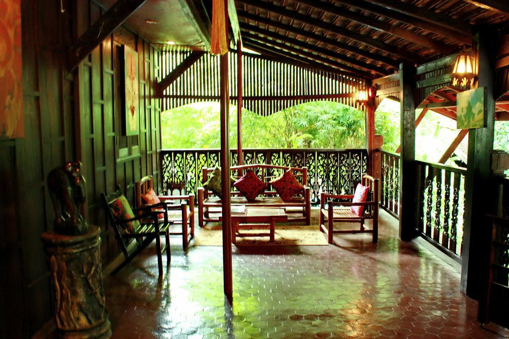Club One Seven Gaymen Chiang Mai Otel Dış mekan fotoğraf
