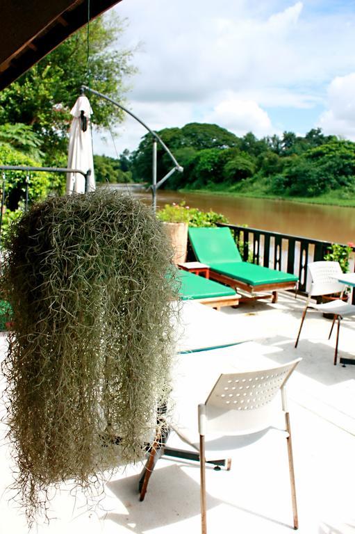 Club One Seven Gaymen Chiang Mai Otel Dış mekan fotoğraf