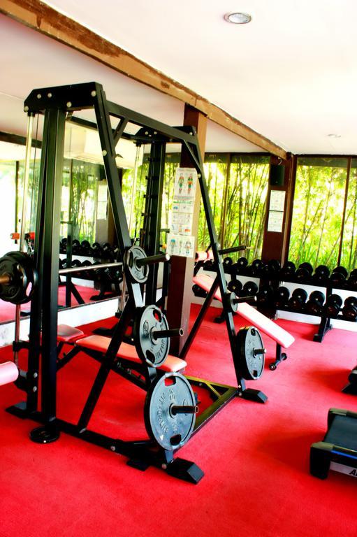 Club One Seven Gaymen Chiang Mai Otel Dış mekan fotoğraf