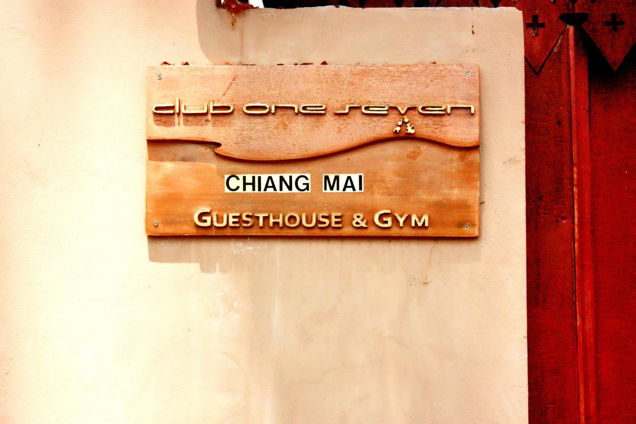 Club One Seven Gaymen Chiang Mai Otel Dış mekan fotoğraf